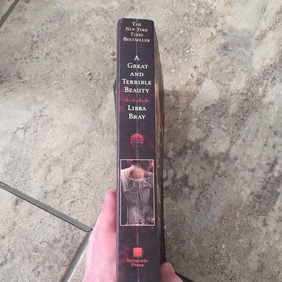 Book - Picture 2 of 8